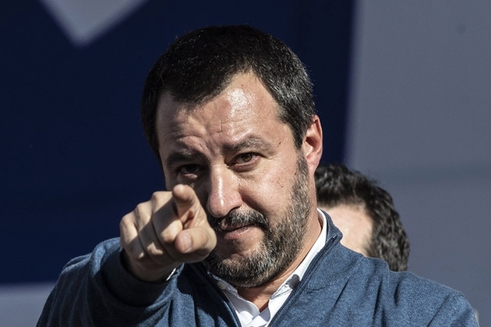 Salvini, Bellanova: “Pianga per gli italiani invece che per i migranti”